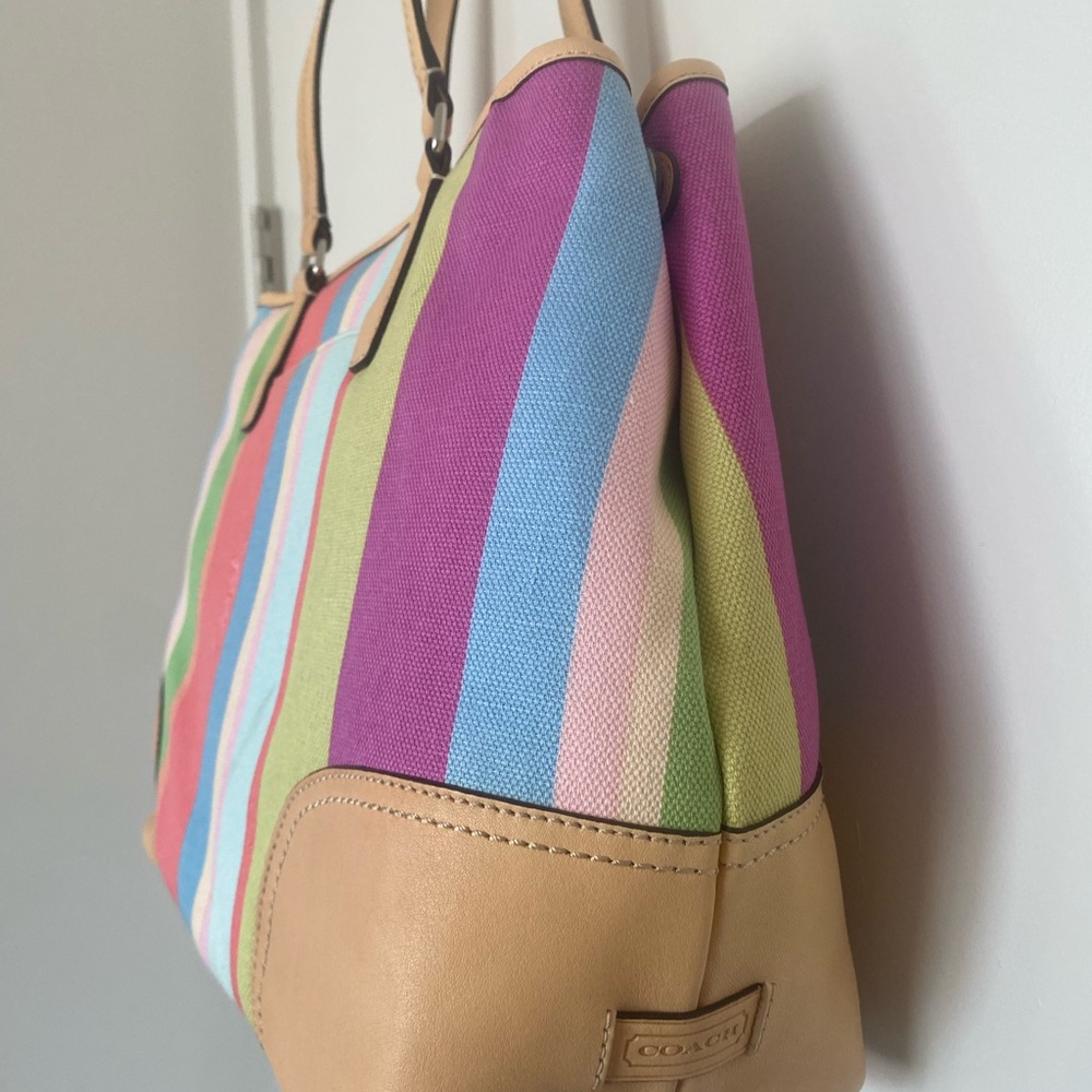 Coach Hampton Weekend Multicolor Striped Tote & Dustbag - NWOT!! - Picture 6 of 13